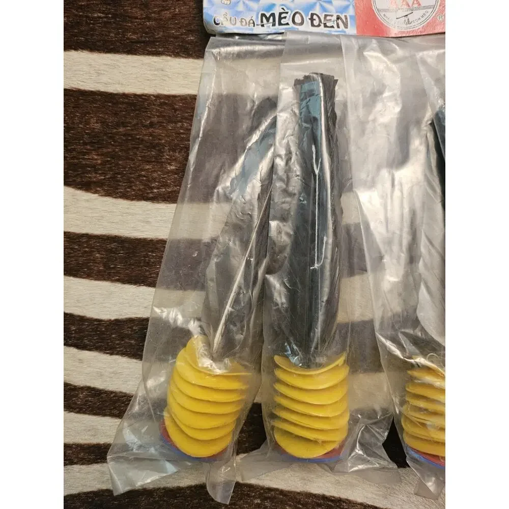 Da Cau Feather Kick Shuttlecock Sports Game Outdoor Badminton Tennis Vietnamese